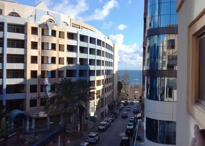 Dragonara San Ġiljan