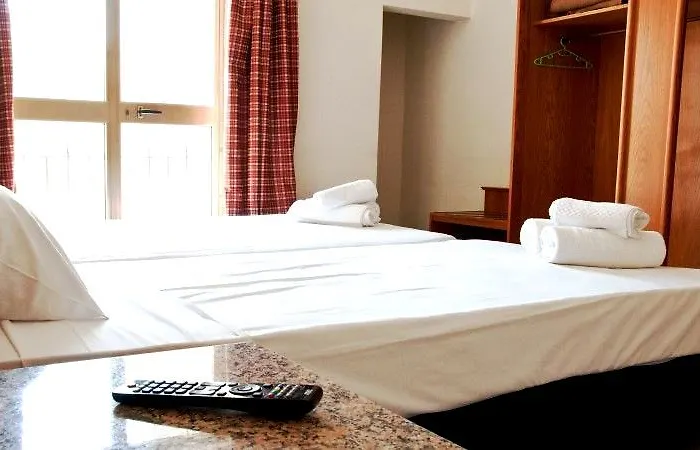 Dragonara Apartment San Ġiljan