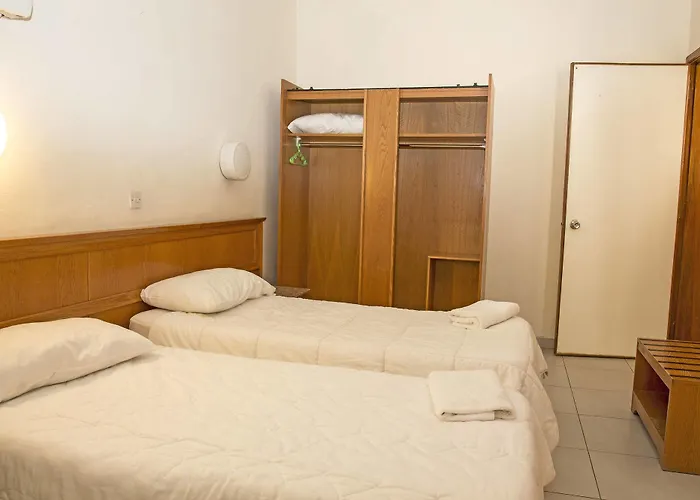 Dragonara Apartment San Ġiljan